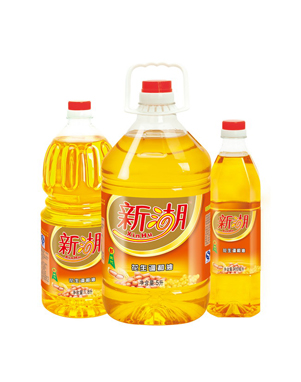 食用油灌裝機(jī)回首艱苦過(guò)去，展望美好未來(lái)